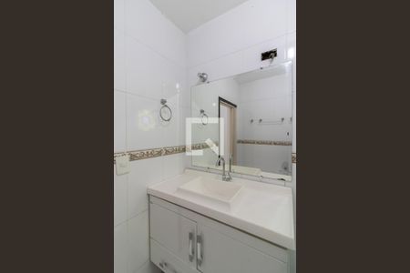 Casa à venda com 250m², 4 quartos e 3 vagasBanheiro da Suíte