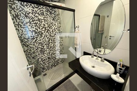 Apartamento à venda com 220m², 3 quartos e 2 vagasBanheiro