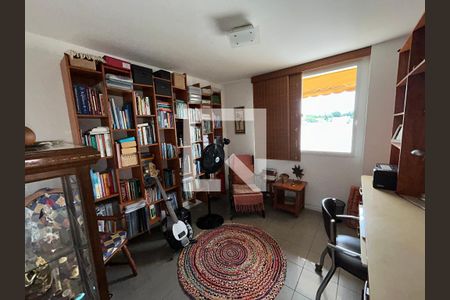 Apartamento à venda com 220m², 3 quartos e 2 vagasQuarto 1