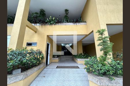 Apartamento à venda com 220m², 3 quartos e 2 vagasPortaria