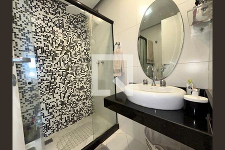 Apartamento à venda com 220m², 3 quartos e 2 vagasBanheiro