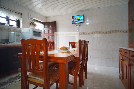 Casa à venda com 140m², 4 quartos e 4 vagasCozinha