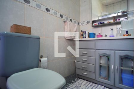 Casa à venda com 140m², 4 quartos e 4 vagasBanheiro da Suíte