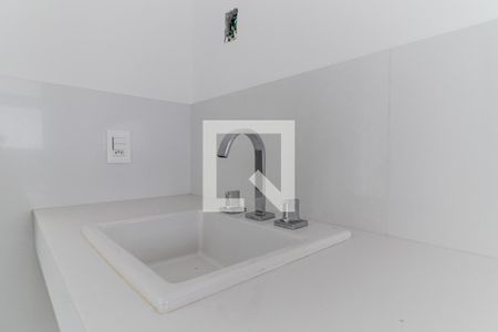 Apartamento à venda com 260m², 3 quartos e 3 vagasBanheiro da Suíte 2