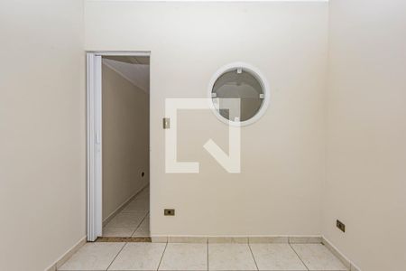 Quarto 2 de apartamento para alugar com 2 quartos, 60m² em Vila Nair, São Paulo