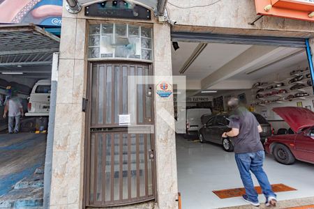 Apartamento para alugar com 80m², 2 quartos e sem vagaFachada