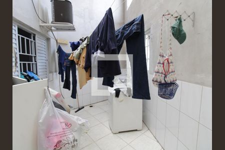 Casa à venda com 100m², 2 quartos e sem vagaÁrea de Serviço
