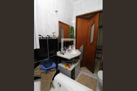 Casa à venda com 100m², 2 quartos e sem vagaBanheiro da Suíte 2