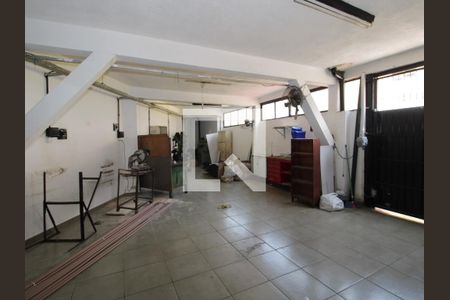 Garagem de casa à venda com 2 quartos, 100m² em Vila Nova Carolina, São Paulo
