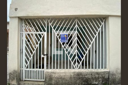 Fachada com plaquinha de casa à venda com 2 quartos, 100m² em Vila Nova Carolina, São Paulo