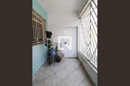 Casa à venda com 100m², 2 quartos e sem vagaQuintal