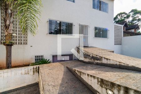Casa à venda com 575m², 4 quartos e 11 vagasFachada