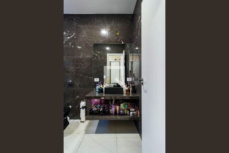 Casa à venda com 575m², 4 quartos e 11 vagasBanheiro 4