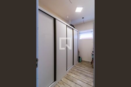 Casa à venda com 575m², 4 quartos e 11 vagasquarto 4/Closet
