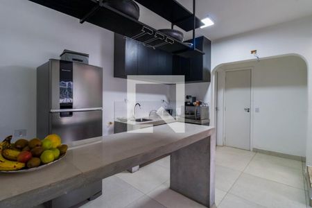 Casa à venda com 575m², 4 quartos e 11 vagasCozinha 2