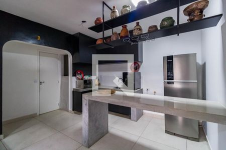 Casa à venda com 575m², 4 quartos e 11 vagasCozinha 2