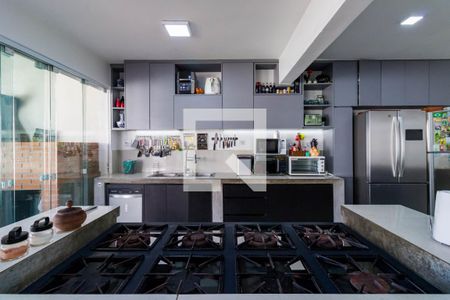 Casa à venda com 575m², 4 quartos e 11 vagasCozinha