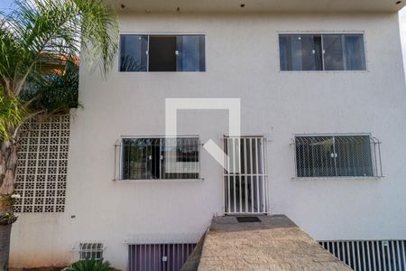 Casa à venda com 575m², 4 quartos e 11 vagasFachada