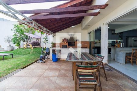 Casa à venda com 575m², 4 quartos e 11 vagasÁrea comum