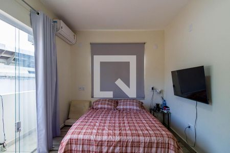 Casa à venda com 575m², 4 quartos e 11 vagasQuarto 2