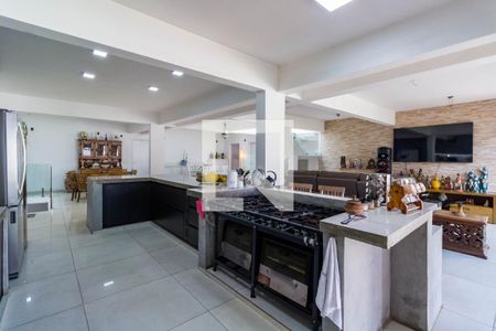 Casa à venda com 575m², 4 quartos e 11 vagasCozinha