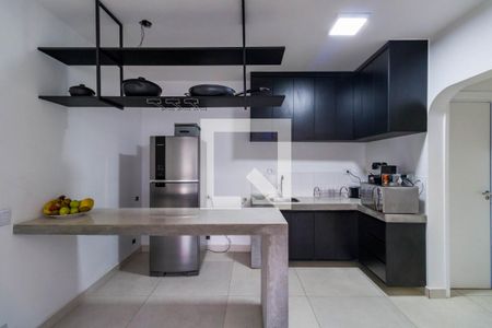 Casa à venda com 575m², 4 quartos e 11 vagasCozinha 2