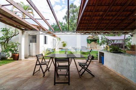 Casa à venda com 575m², 4 quartos e 11 vagasÁrea comum