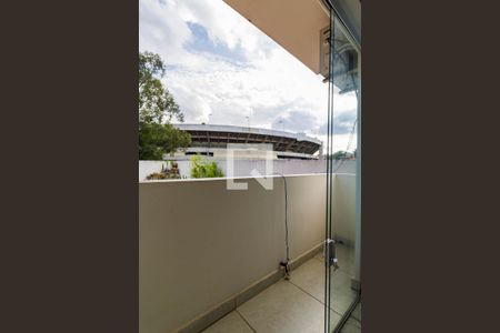 Casa à venda com 575m², 4 quartos e 11 vagasQuarto 2/varanda