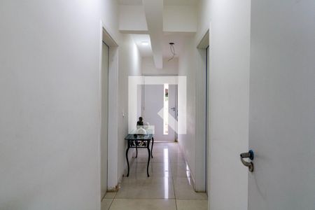 Casa à venda com 575m², 4 quartos e 11 vagasCorredor