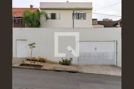 Casa à venda com 575m², 4 quartos e 11 vagasFachada