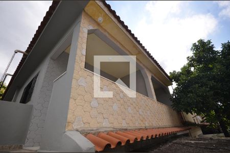 Apartamento para alugar com 90m², 2 quartos e sem vagaFachada