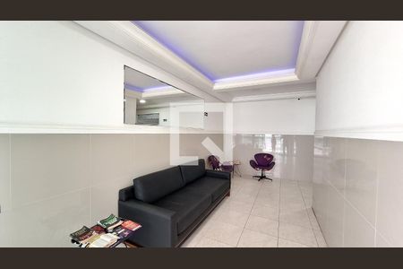 Apartamento para alugar com 69m², 2 quartos e 1 vaga Apartamento para alugar com 69m², 2 quartos e 1 vagaHall de entrada