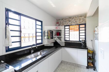 Casa à venda com 203m², 2 quartos e 4 vagasCozinha