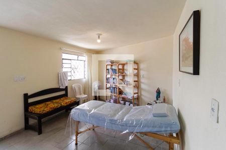 Casa à venda com 203m², 2 quartos e 4 vagasEdícula 2 - Sala/Quarto