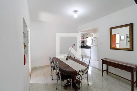 Casa à venda com 203m², 2 quartos e 4 vagasSala de Jantar