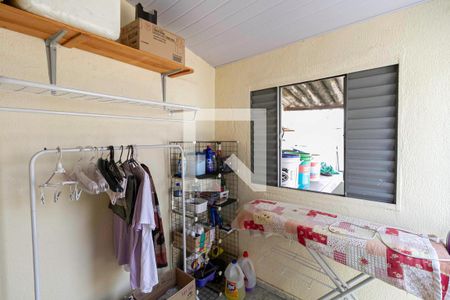 Casa à venda com 203m², 2 quartos e 4 vagasEdícula 1 - Área de serviço 