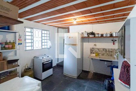 Casa à venda com 203m², 2 quartos e 4 vagasEdícula 1 - Cozinha