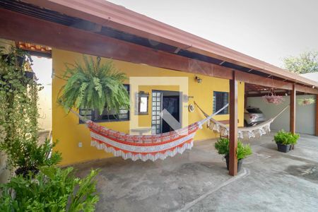 Casa à venda com 203m², 2 quartos e 4 vagasFachada