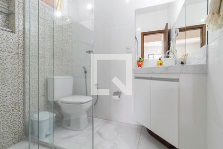 Casa à venda com 203m², 2 quartos e 4 vagasBanheiro social 