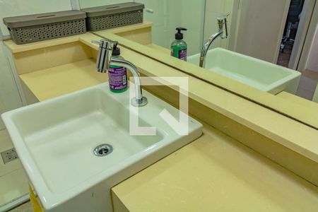 Casa à venda com 160m², 3 quartos e 3 vagasBanheiro 