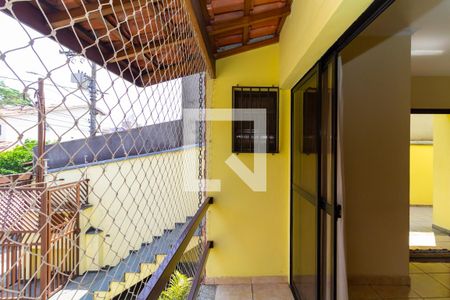 Sacada de casa para alugar com 3 quartos, 264m² em Sítio da Figueira, São Paulo