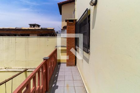 Sacada dos Fundos de casa para alugar com 3 quartos, 264m² em Sítio da Figueira, São Paulo