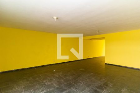 Casa para alugar com 264m², 3 quartos e 6 vagasGaragem