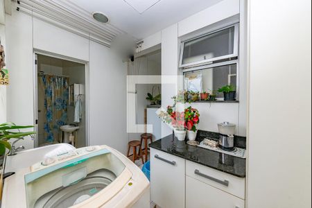 Apartamento à venda com 176m², 3 quartos e 3 vagas Apartamento à venda com 176m², 3 quartos e 3 vagasÁrea de Serviço
