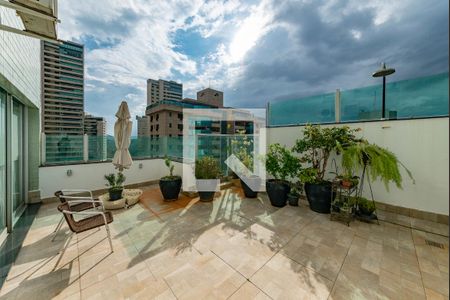 Apartamento à venda com 176m², 3 quartos e 3 vagas Apartamento à venda com 176m², 3 quartos e 3 vagasVaranda da Sala