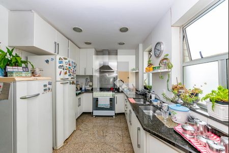 Apartamento à venda com 176m², 3 quartos e 3 vagas Apartamento à venda com 176m², 3 quartos e 3 vagasCozinha