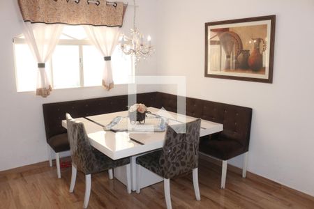 Casa à venda com 187m², 3 quartos e 5 vagasSala de Jantar