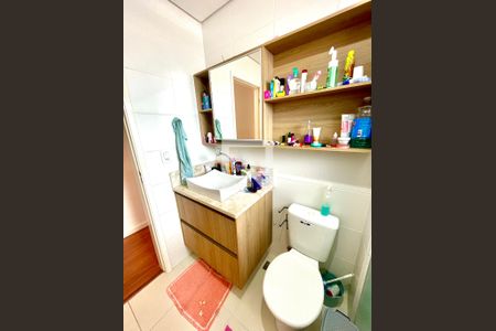 Apartamento à venda com 54m², 2 quartos e 1 vaga Apartamento à venda com 54m², 2 quartos e 1 vagaBanheiro