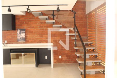 Sala de casa de condomínio para alugar com 3 quartos, 105m² em Chácara Pavoeiro, Cotia