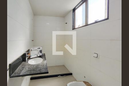 Apartamento à venda com 127m², 3 quartos e 2 vagas Apartamento à venda com 127m², 3 quartos e 2 vagasBanheiro Corredor